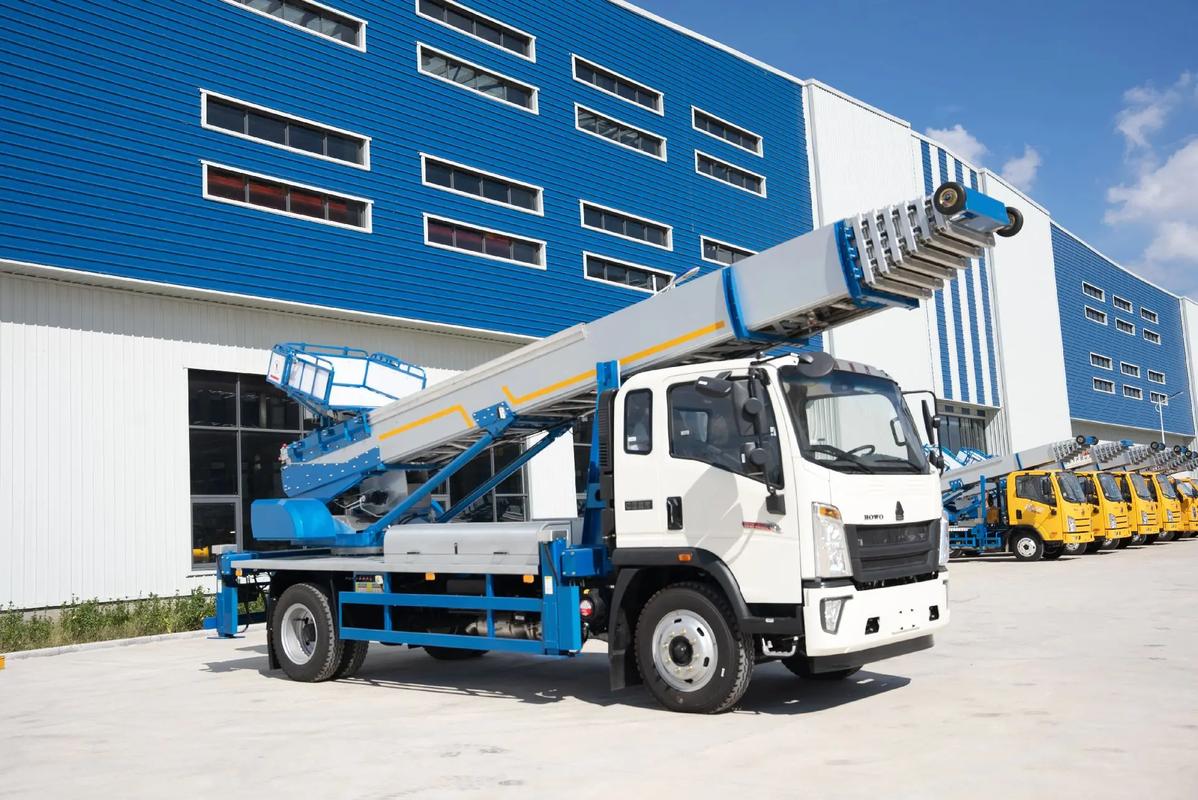 乌烈镇出租云梯车高空作业车 建筑垃圾搬运